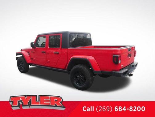 Firecracker Red Clearcoat 2022 Jeep Gladiator Sport