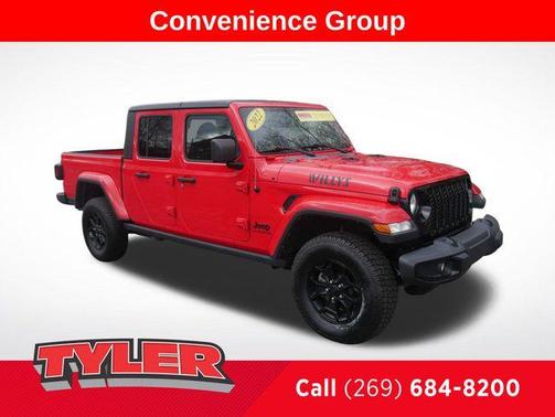 Firecracker Red Clearcoat 2022 Jeep Gladiator Sport