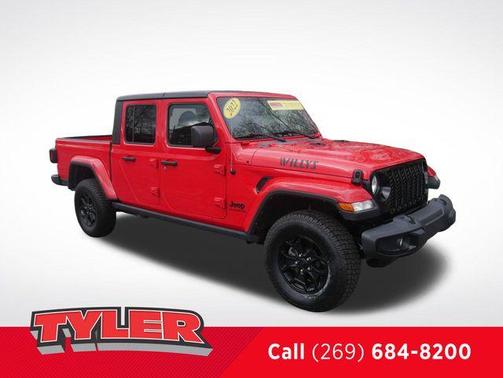 Firecracker Red Clearcoat 2022 Jeep Gladiator Sport