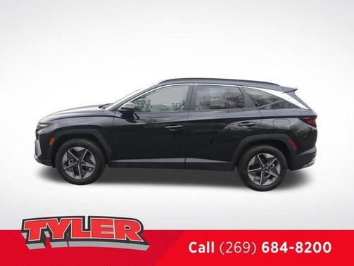 Phantom Black 2025 Hyundai TUCSON SEL