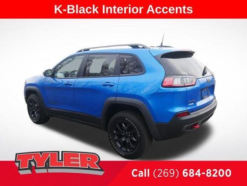 Hydro Blue Pearlcoat 2021 Jeep Cherokee Trailhawk