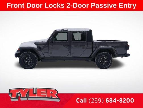 2026 Jeep Gladiator Sport