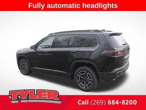 Diamond Black 2026 Jeep Cherokee LAREDO/LIMITED