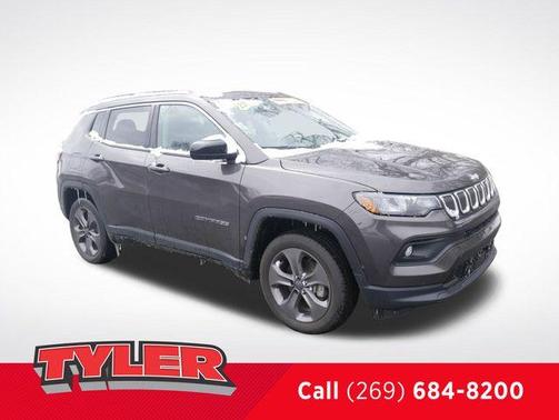 2022 Jeep Compass Latitude Lux