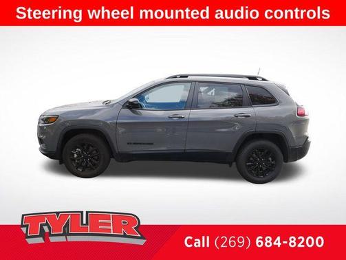 2023 Jeep Cherokee Altitude Lux