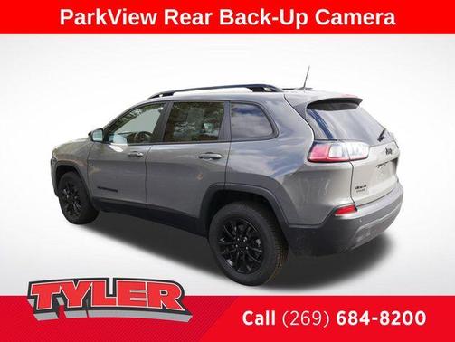 2023 Jeep Cherokee Altitude Lux