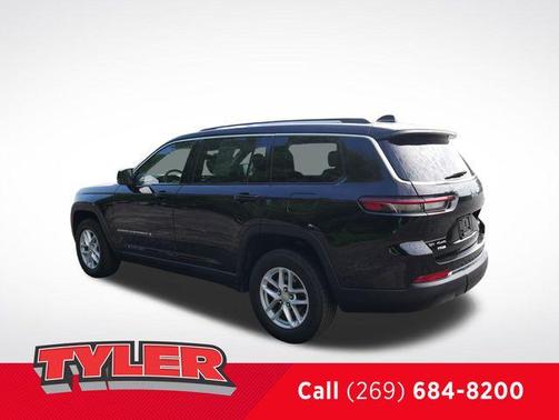 2022 Jeep Grand Cherokee L Laredo