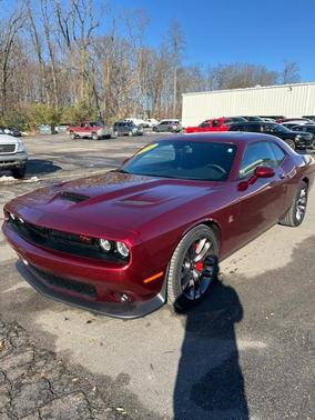 Photo 3 of 28 of 2021 Dodge Challenger R/T Scat Pack