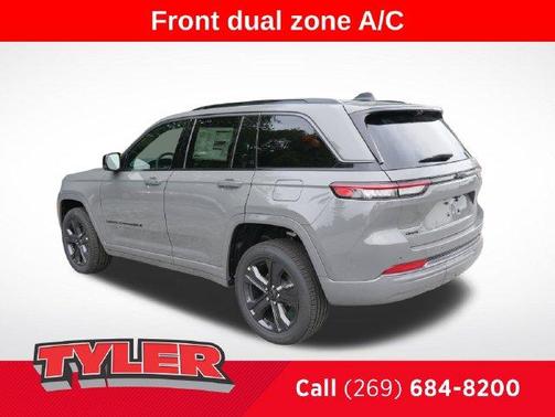 Sting Gray Clearcoat 2027 Jeep Grand Cherokee Limited