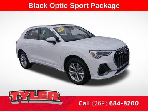 2023 Audi Q3 45 S line Premium