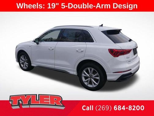 2023 Audi Q3 45 S line Premium