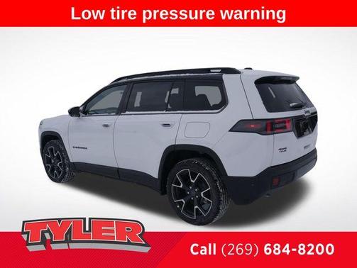 2026 Jeep Cherokee Overland