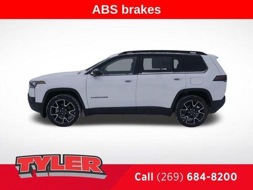 2026 Jeep Cherokee Overland