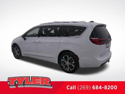 2026 Chrysler Pacifica Pinnacle