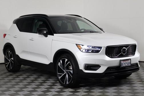 2019 Volvo XC40 T5 R-Design