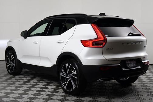 2019 Volvo XC40 T5 R-Design