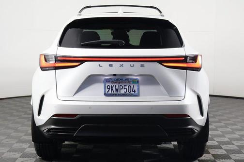 Eminent White Pearl 2024 Lexus NX 350h Premium