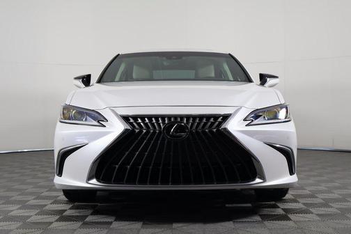 2025 Lexus ES 300h Premium