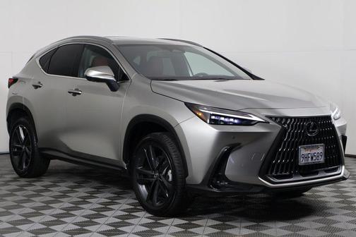 2024 Lexus NX 450h+ Luxury