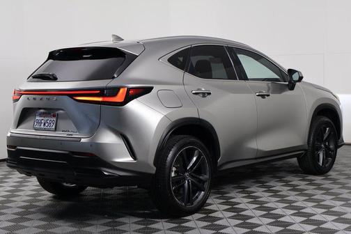 2024 Lexus NX 450h+ Luxury