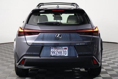 2025 Lexus UX 300h Base