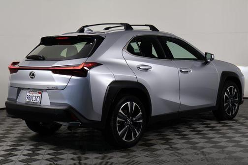 2025 Lexus UX 300h Base