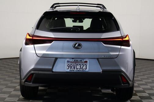 2025 Lexus UX 300h Base