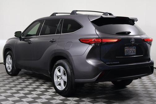 Magnetic Gray Metallic 2021 Toyota Highlander L