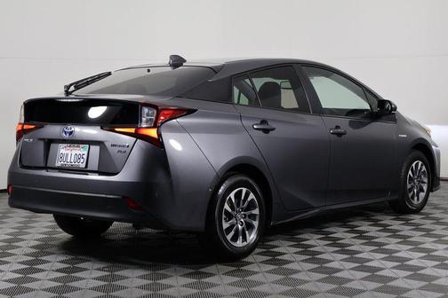 2021 Toyota Prius XLE