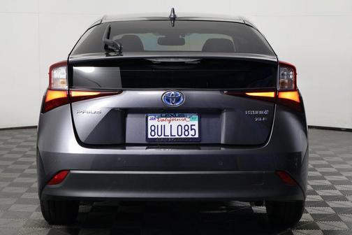 2021 Toyota Prius XLE