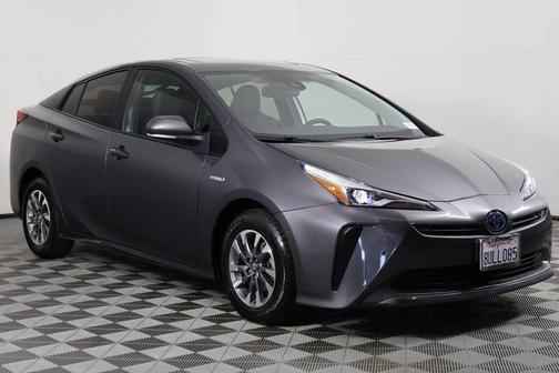 2021 Toyota Prius XLE