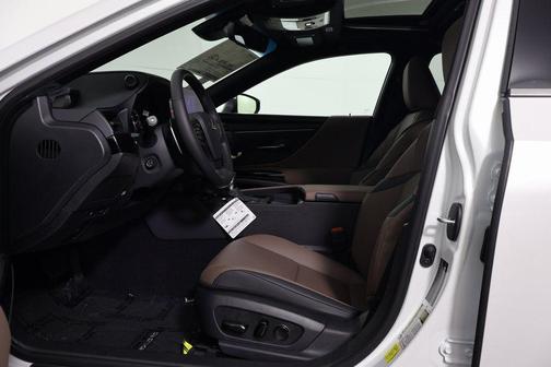 2025 Lexus ES 350 Base