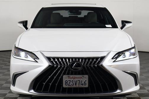 2022 Lexus ES 350 Base