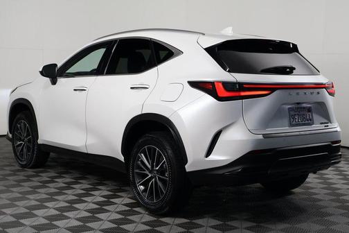 Eminent White Pearl 2023 Lexus NX 350 Premium