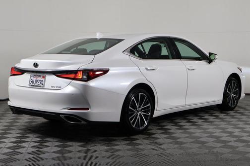 Eminent White Pearl 2025 Lexus ES 350 Premium