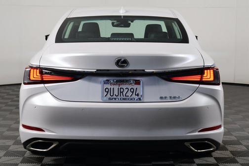 Eminent White Pearl 2025 Lexus ES 350 Premium