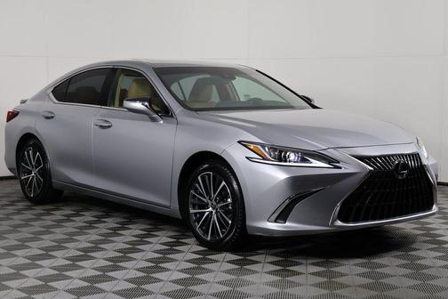 2025 Lexus ES 300h Base