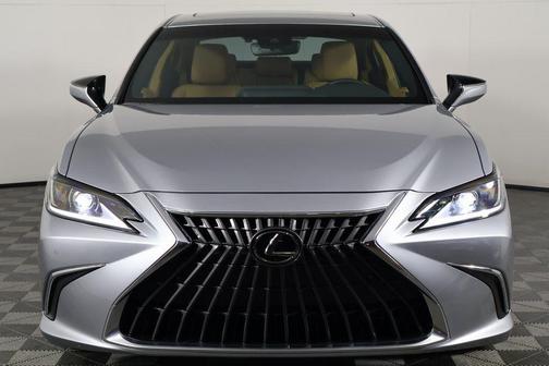 2025 Lexus ES 300h Base