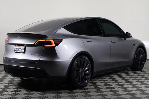 2025 Tesla Model Y Performance Dual Motor All-Wheel Drive