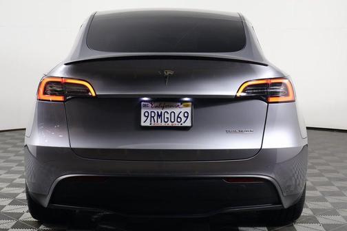 2025 Tesla Model Y Performance Dual Motor All-Wheel Drive
