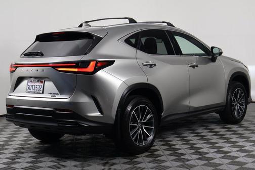 2025 Lexus NX 350h Premium