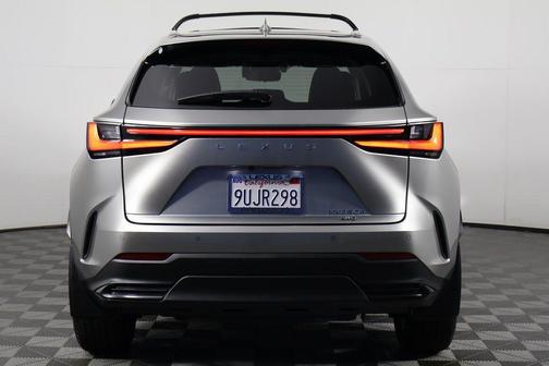 2025 Lexus NX 350h Premium