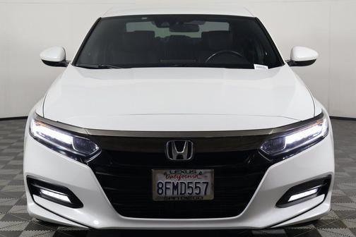 Platinum White Pearl 2018 Honda Accord Sport