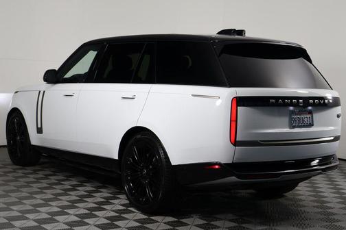 2023 Land Rover Range Rover P530 SE