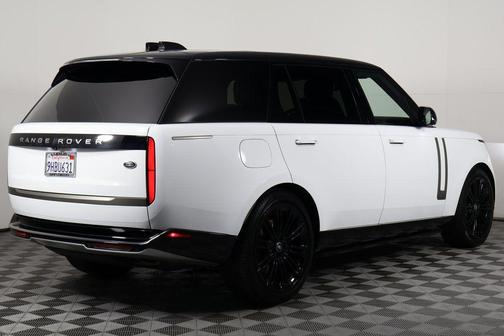 2023 Land Rover Range Rover P530 SE