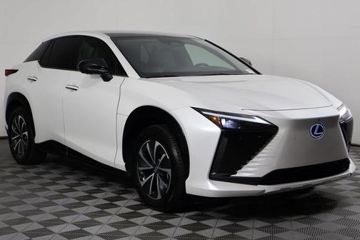 Eminent White Pearl 2023 Lexus RZ 450e Premium