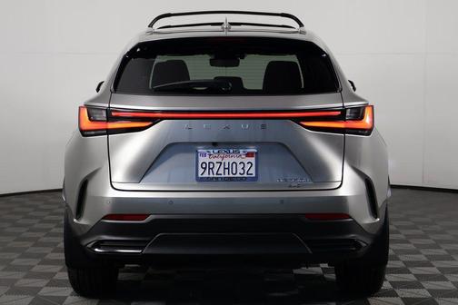 2025 Lexus NX 350h Premium