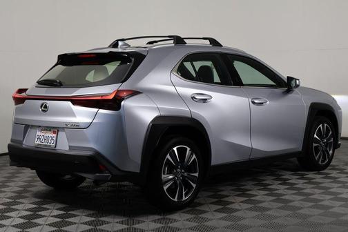2025 Lexus UX 300h Base