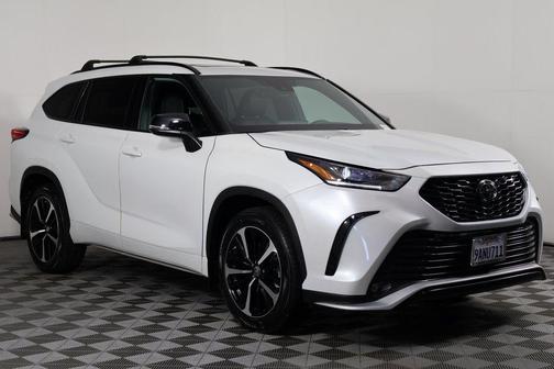 2022 Toyota Highlander XSE
