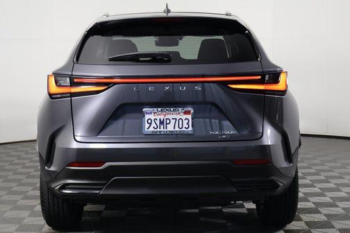 2025 Lexus NX 350h Premium